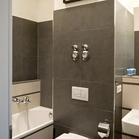 Leipzig-Suites - Apartments Arena City Budapest Apartment